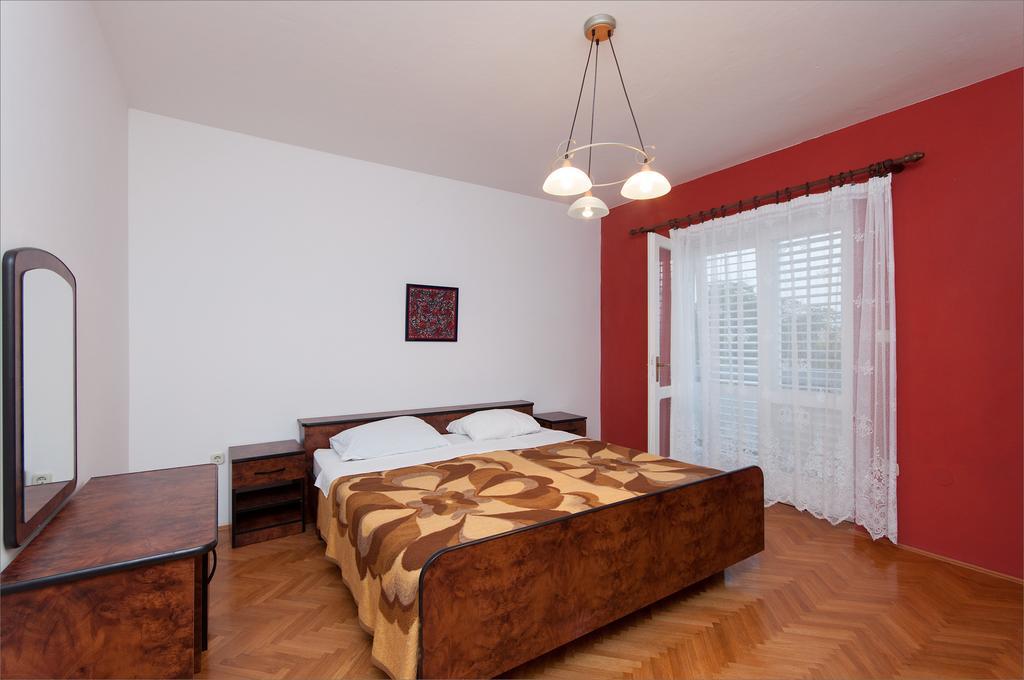 Apartament Maslinov Hlad Barbat na Rabu Zewnętrze zdjęcie